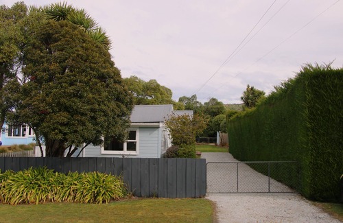 Karitane House | Karitane Coastal Haven - Unwind on Parata Ave