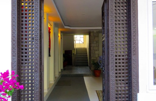 Thamel Apartment | Karma Tara Residency - Kanchenjunga Suite
