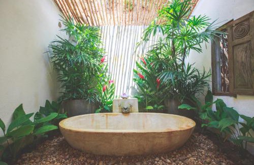 Midigama Hotel | Karmel Villa Thalduwa Island - Five Bedroom Luxury Villa with Private Pool