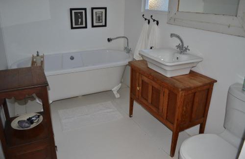 Oudtshoorn House | Karoo Retreat- Self Catering Villas and Guest House