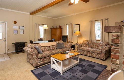 Seaside Villa | Karr Beach House on Franklin