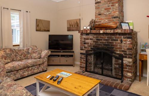 Seaside Villa | Karr Beach House on Franklin