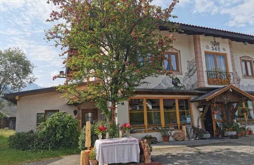 Kruen Apartment | "Karwendel" No.2 apartment/2 bedrooms/shower,bath - Berghof, Haus Luise