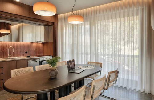 Anafiotika House | Karyatis Luxury Maisonette by K&K