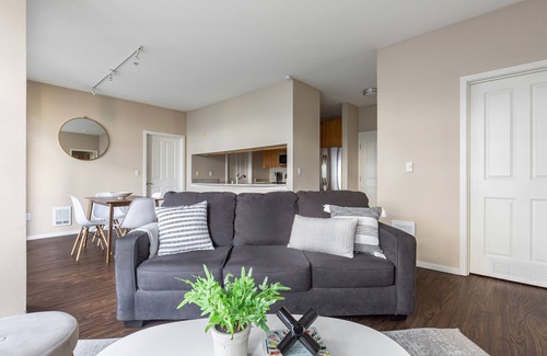 Northwest Bellevue Apartment | Kasa Bellevue Seattle