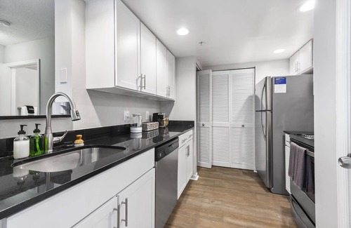 Delray Beach Apartment | Kasa | Charming 2 BD + Near the Beach | Delray Beach