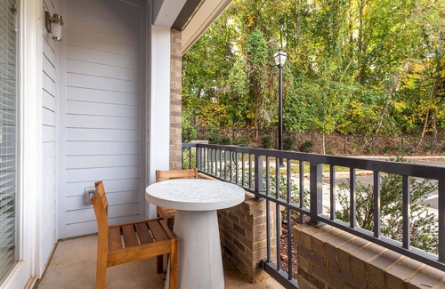 Charlotte Apartment | Kasa | Minutes from Local Hotspots, Family Friendly | Charlotte