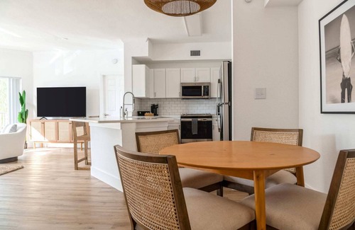Wellington Apartment | Kasa | Sunny 1BD + Pet Friendly | Wellington