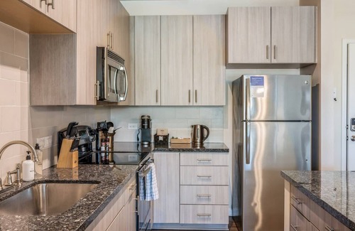 Durham Apartment | Kasa | Timeless Southern Charm, Family Friendly Space | Durham