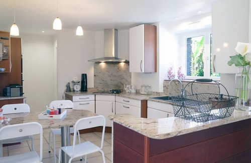 Saint-Meloir-des-Ondes Villa | Kastelluce 2