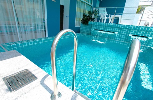 Karon House | Kata Sea Host Located between Kata and Karon Beach