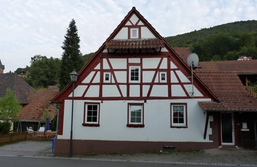 Nothweiler House | Katharina (Burkhart) - Apartment, shower and bath, toilet, 3 bedrooms