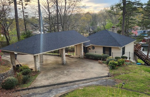 Mid America House | Katie's Waterfront Getaway nW/covered boat dock, gazebo and much more!n