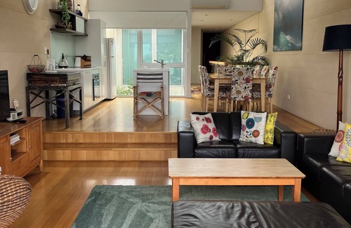 Augusta Apartment | Katinka is an award-winning apartment with ocean views in the center of town.