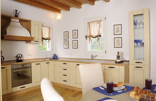 Kato Fellos Villa | Kato Fellos: Luxurious Villa Helias with private swimming pool and gulf view