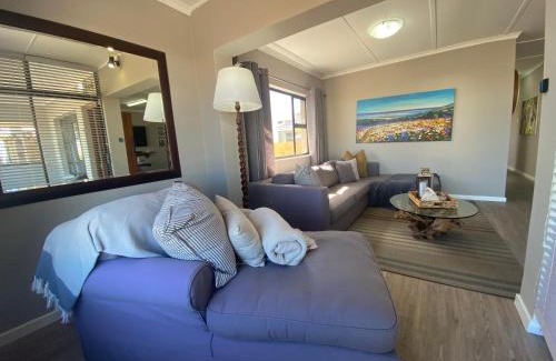Yzerfontein House | Katspoegie