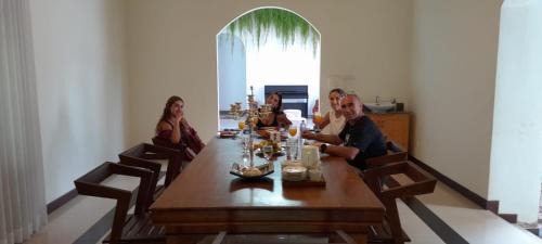 Katana Bed & Breakfast | Katunayake Tectona Grandis