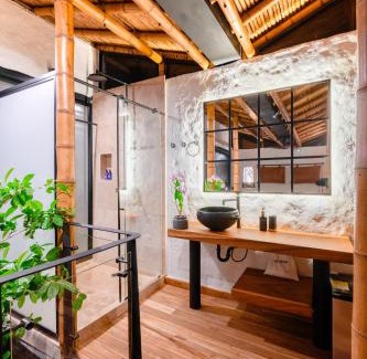 Pereira Hotel | Kawa Bamboo Retreat