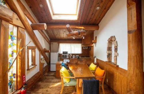 Kawazu House | Kawazu Log House