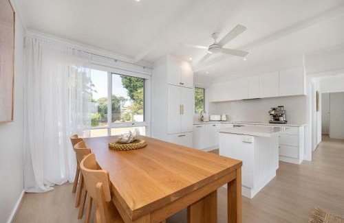 Mount Martha House | Kaya Beach House - Family Villa with Water Views