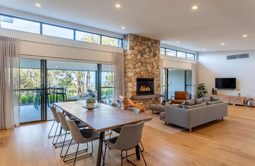 Yallingup Siding House | Kaya Lombo I Private Properties