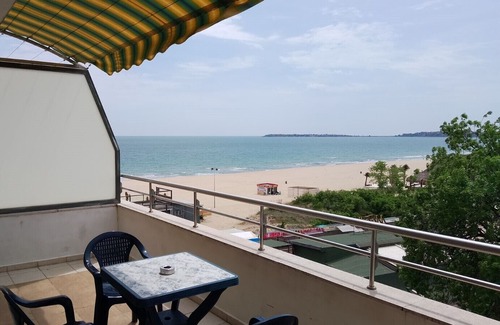 Sunny Beach Apartment | Kaya Sea View Apartment, Center next to the beach.
