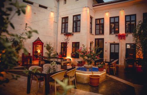 Sahinbey Hotel | Kayacık Konağı