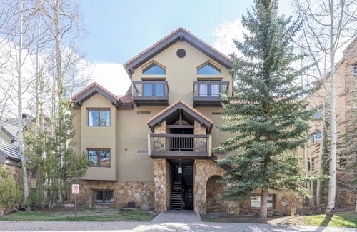 Mountain Village Condo | Kayenta 9, Close to Gondola ski in-out, King, Queen Bunk, 2 bed/2bath, Renovated