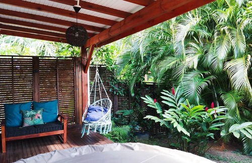 Pointe-Noire Cottage | Kaz Indigo: The Creole cocoon for up to 3 people!