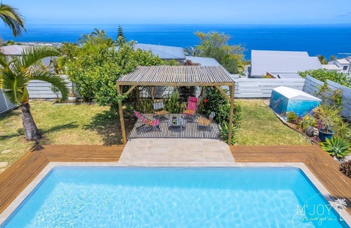 Les Avirons House | Kaz Sa-Sa - 4 bedrooms - 4 bathrooms - swimmimng pool - ocean view