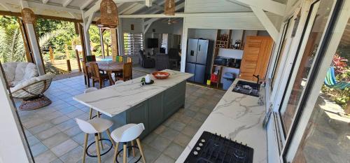Trois-Rivieres House | kazamango