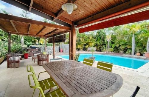 Saint-Gilles-les Hauts Villa | Kazravenale - Villa avec Piscine Privée