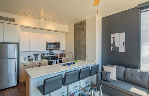 Evans Churchill Apartment | KB - Joy on 4th