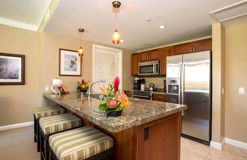 Honokowai Condo | KBM Resorts | 5-Bedroom Honua Kai Collection | Multi Unit Listing | Same Floor | Ocean andamp; Mountain Views + 3 Free Rental Cars! HKH-229/36/40