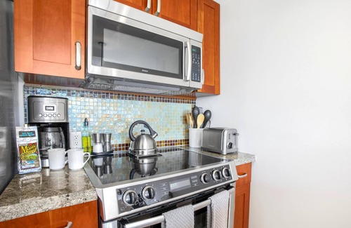 Honokowai Condo | KBM Resorts | 5 FREE CARS | Honua Kai Hokulani | Multi Unit Listing | Ocean view | 6-Bedroom Condo, Recently Remodeled! HKH-323/32/38/44/48
