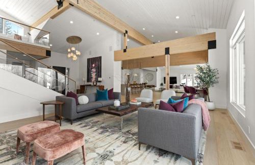 Park City House | KBM Resorts FREE CAR 6 Bedroom Estate Indoor Pool Theater Pool Table PAS-2680