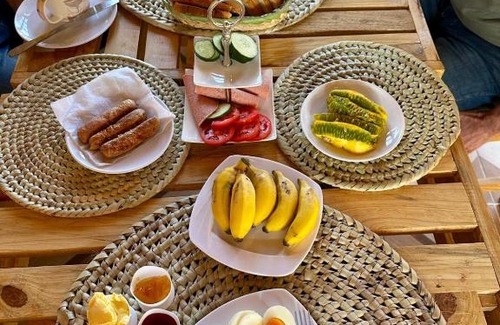 Nyeri Hotel | KEDOVO Cottages