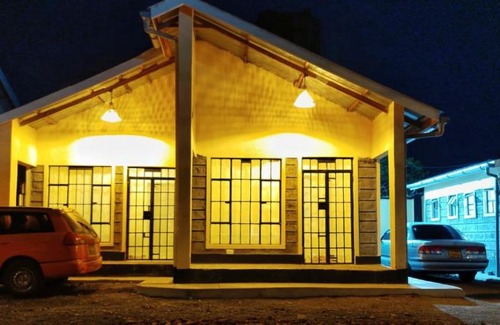 Nyeri Hotel | KEDOVO Cottages