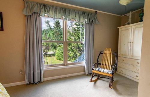 Keene Valley House | Keene Kottage 1890! Waterfront in the High Peaks!