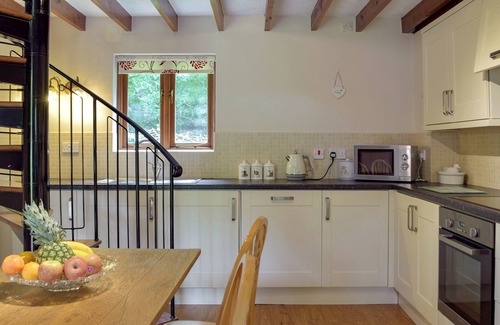 Dinas Cross Cottage | Keeper’s Nook - Dinas Country Club