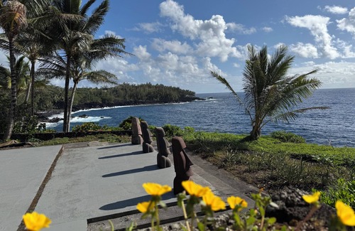 Kehena Beach Estates House | Kehena Moana Kai - Oceanfront Beach House w/Heated Pool