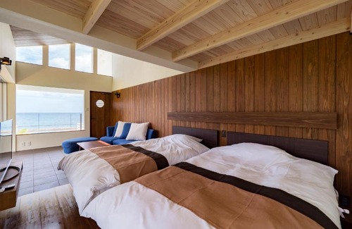 Unten House | Keiki BeachHouse & Cafe