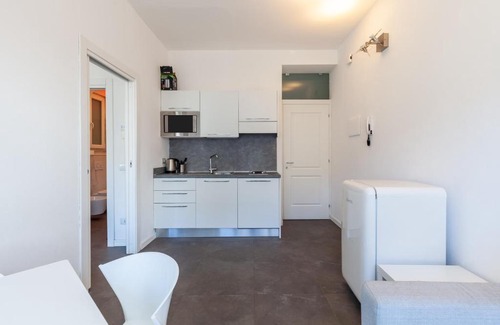 Pisa City Centre Apartment | Keith Haring - giallo