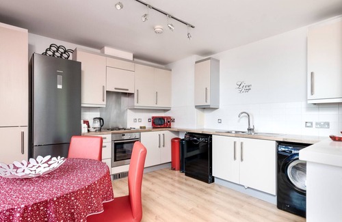 Shadwell Apartment | Kelday Heights City View Flat