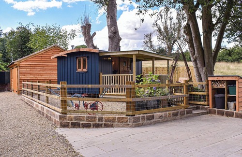 Easterside Cottage | Keldholme Shepherds Hut - UK37158