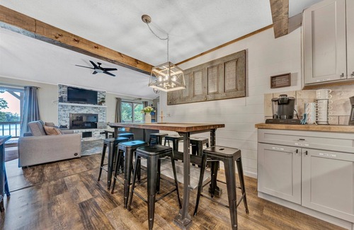 Penhook House | KELLY KOVE-BEACH AREA, NICE COVE