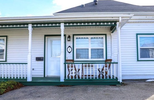 Yarmouth Apartment | Kelly's #2, Kelly's #2