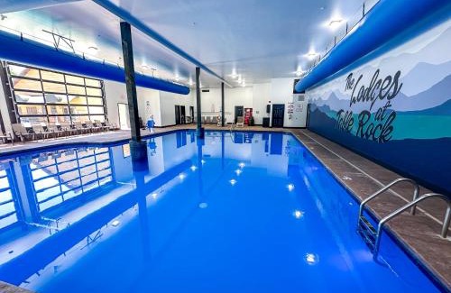 Branson House | Kemper's Cabin by Silver Dollar City - Ideally located