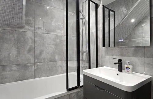 Kemptown Apartment | Kemptown 4 Bedroom Flat BN224BEAT