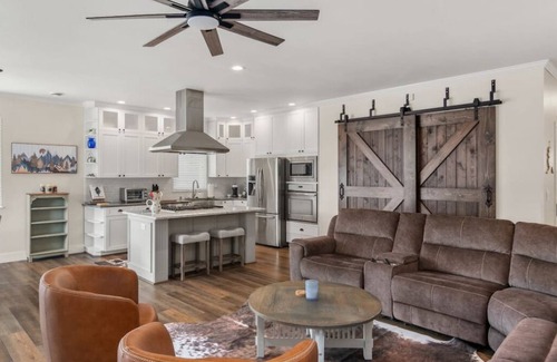 Kenai House | Kenai Reel Haven Getaway
